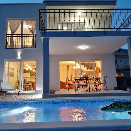 Villa Fidelissima Kastela Ngoại thất bức ảnh