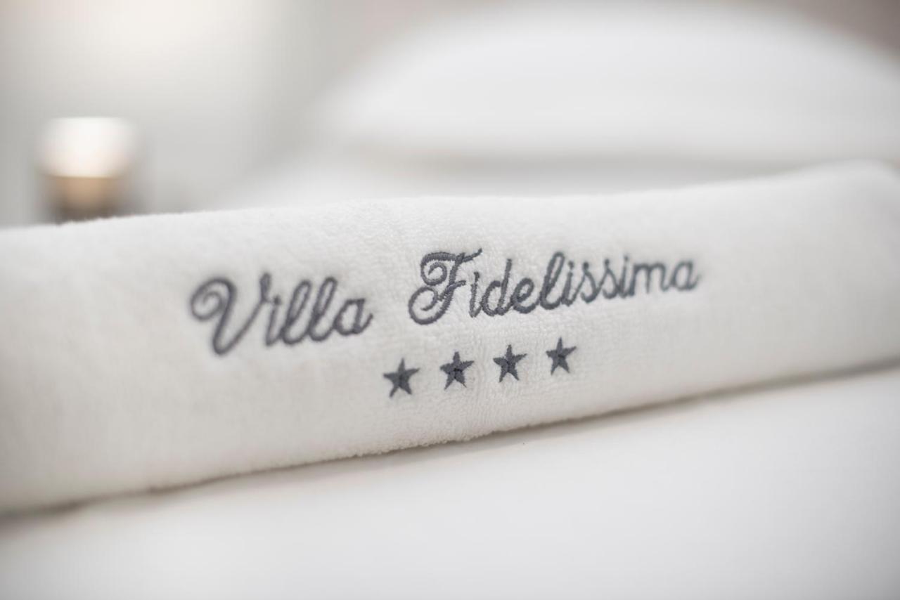 Villa Fidelissima Kastela Ngoại thất bức ảnh