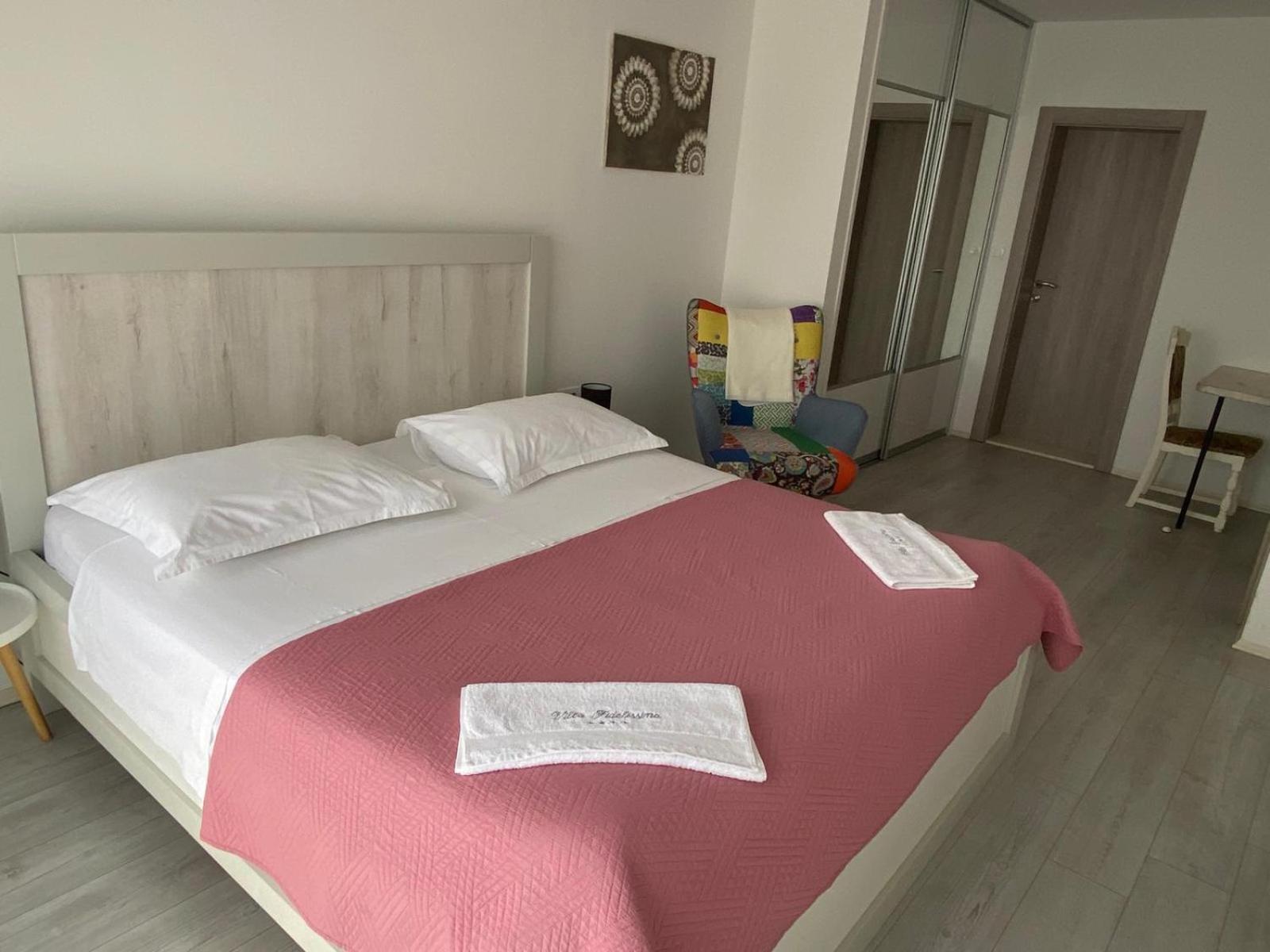Villa Fidelissima Kastela Ngoại thất bức ảnh